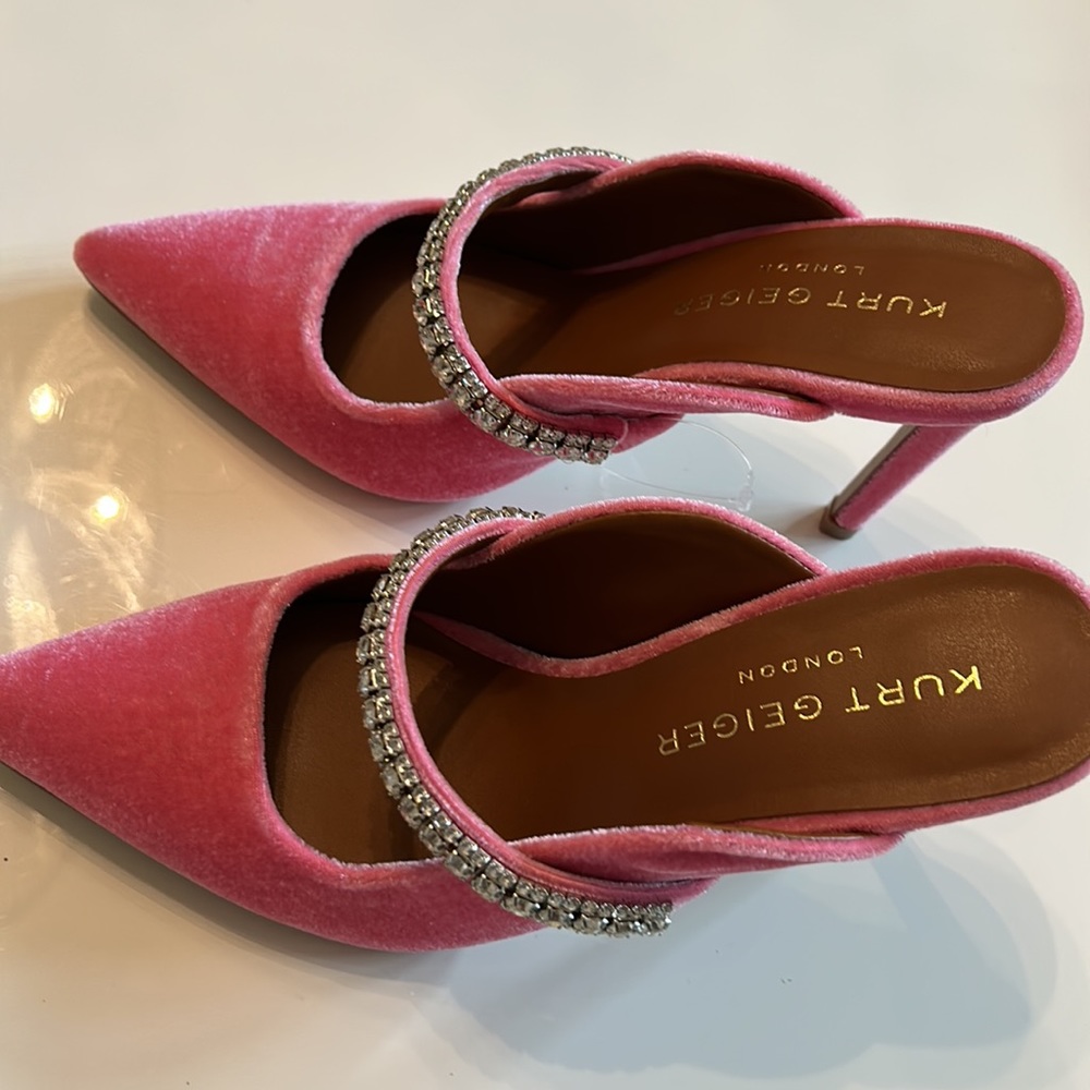 Kurt Geiger Pink Velvet Pointed Toe Heels with Crystal Strap - Picture 3 of 4